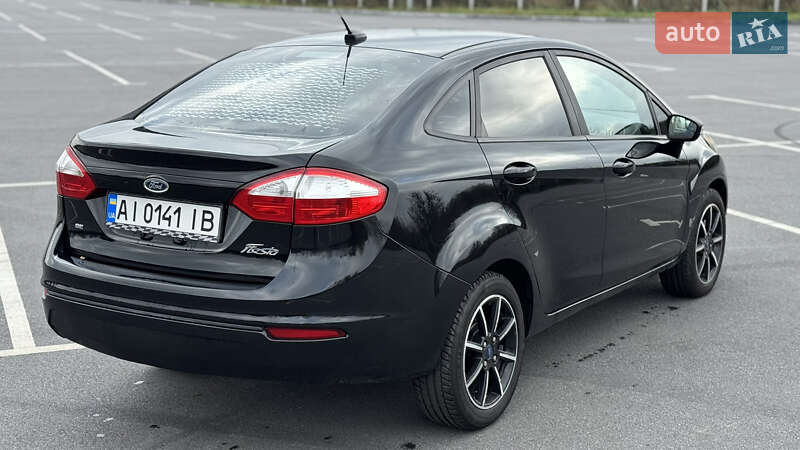Седан Ford Fiesta 2016 в Виннице