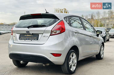 Хетчбек Ford Fiesta 2016 в  фото 10 Хетчбек Ford Fiesta 2016 в