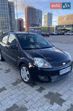 Хэтчбек Ford Fiesta 2007 в Киеве Хэтчбек Ford Fiesta 2007 в Киеве