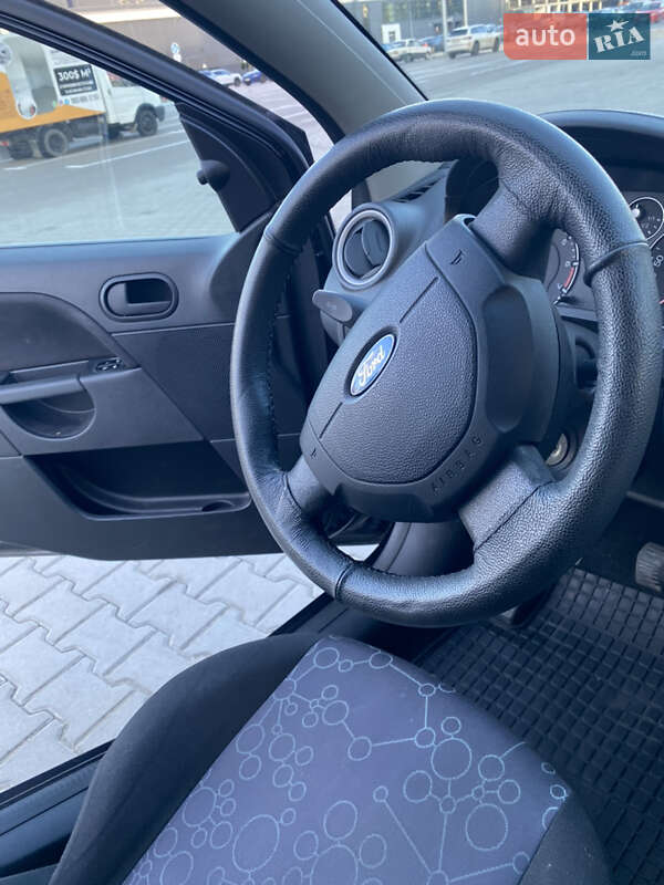 Хетчбек Ford Fiesta 2007 в Києві фото 14 Хетчбек Ford Fiesta 2007 в Києві