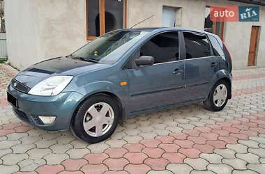 Хэтчбек Ford Fiesta 2002 в Надворной