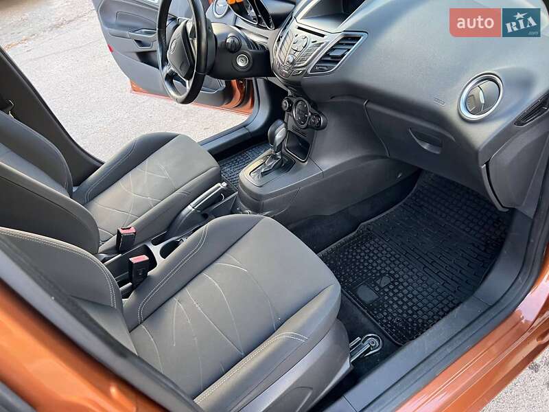 Хетчбек Ford Fiesta 2015 в Дніпрі фото 29 Хетчбек Ford Fiesta 2015 в Дніпрі