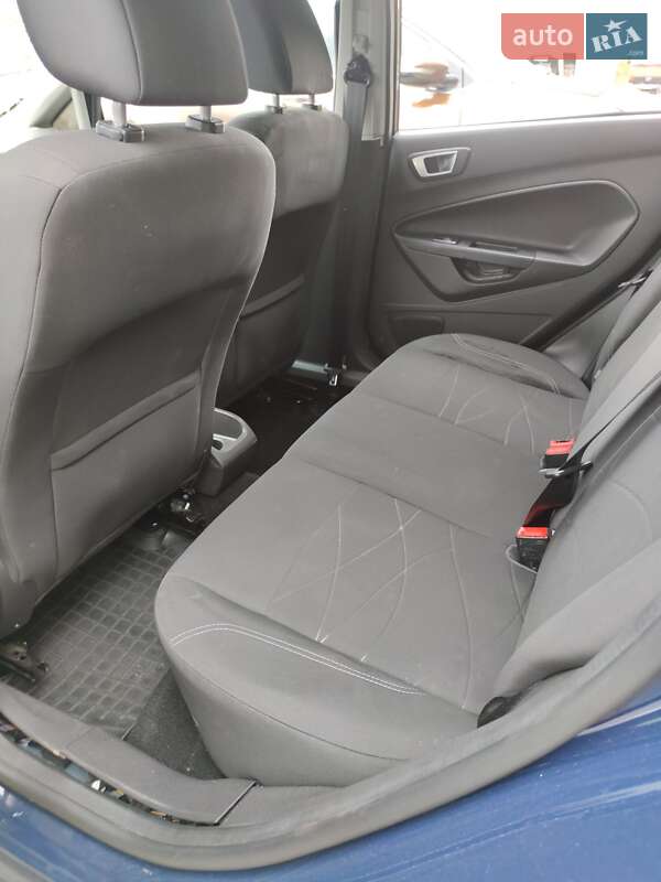 Хетчбек Ford Fiesta 2016 в Запоріжжі