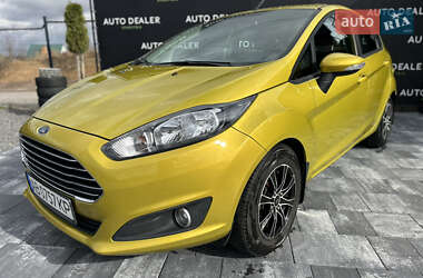 Хэтчбек Ford Fiesta 2015 в Виннице