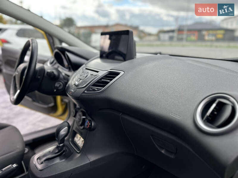 Хетчбек Ford Fiesta 2015 в Вінниці фото 51 Хетчбек Ford Fiesta 2015 в Вінниці