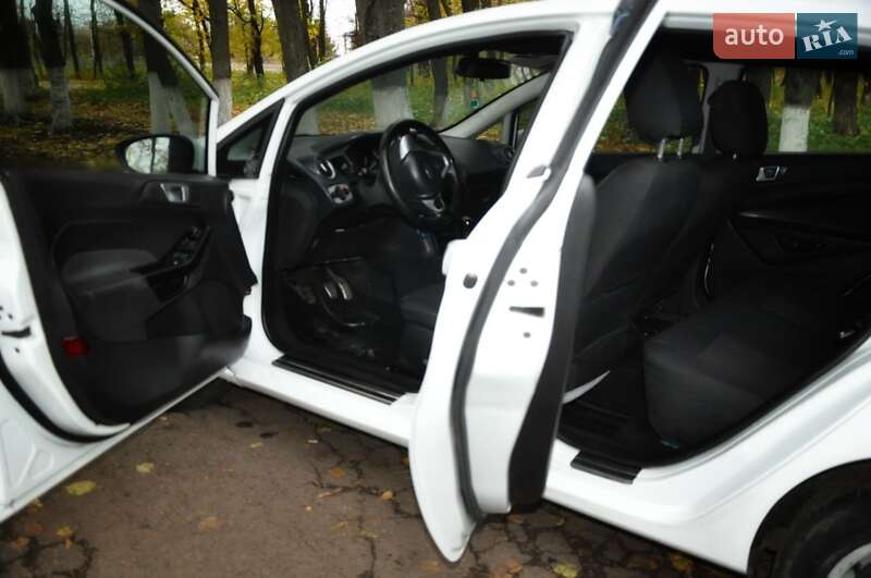 Хэтчбек Ford Fiesta 2013 в Полтаве фото 11 Хэтчбек Ford Fiesta 2013 в Полтаве