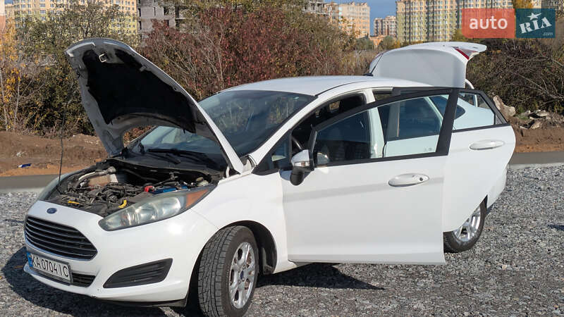 Седан Ford Fiesta 2015 в Києві фото 5 Седан Ford Fiesta 2015 в Києві