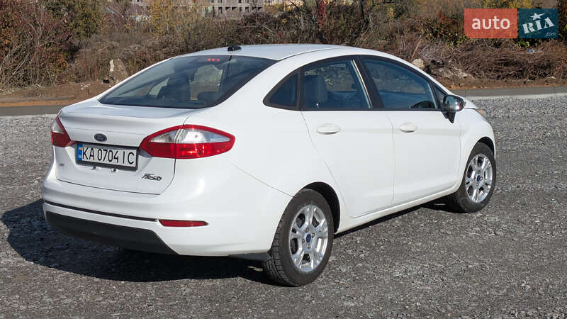 Седан Ford Fiesta 2015 в Києві фото 3 Седан Ford Fiesta 2015 в Києві