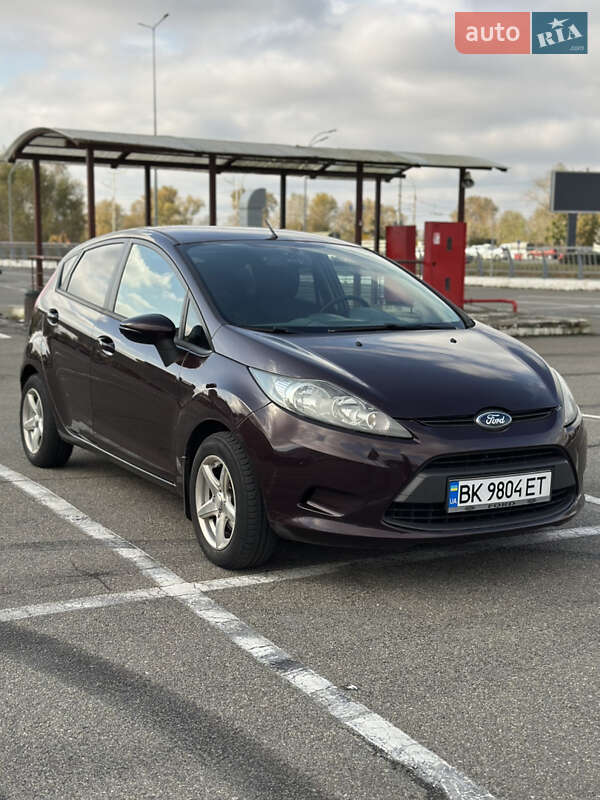 Хетчбек Ford Fiesta 2011 в Києві фото 3 Хетчбек Ford Fiesta 2011 в Києві