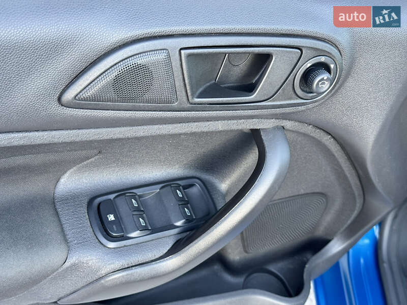 Хэтчбек Ford Fiesta 2018 в Киеве фото 13 Хэтчбек Ford Fiesta 2018 в Киеве