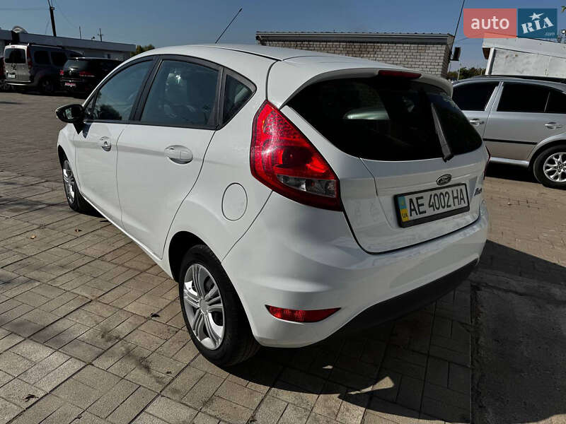 Хэтчбек Ford Fiesta 2011 в Днепре фото 3 Хэтчбек Ford Fiesta 2011 в Днепре
