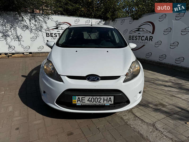 Хэтчбек Ford Fiesta 2011 в Днепре фото 5 Хэтчбек Ford Fiesta 2011 в Днепре