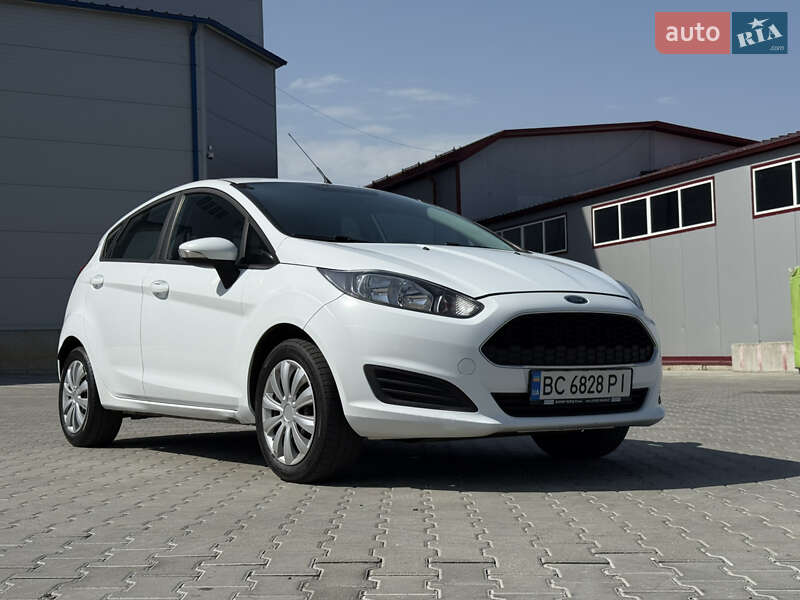 Хэтчбек Ford Fiesta 2016 в Львове фото 2 Хэтчбек Ford Fiesta 2016 в Львове