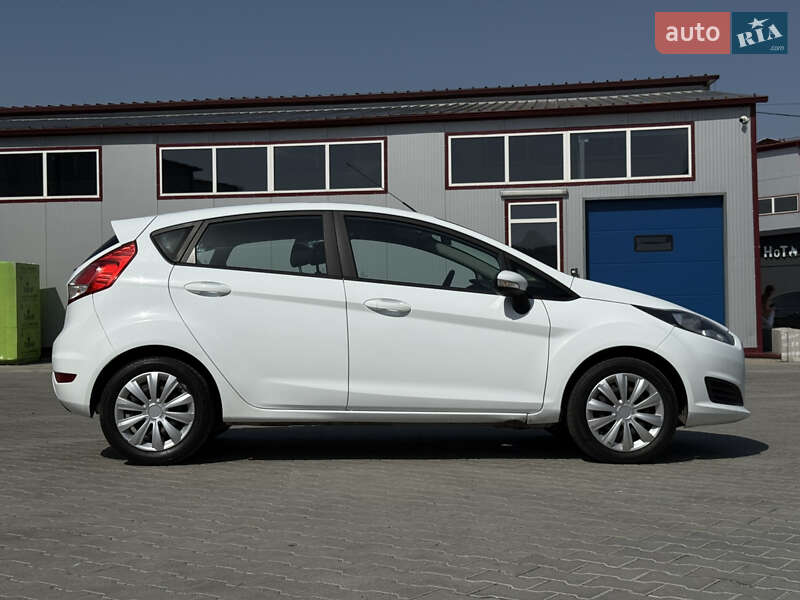 Хэтчбек Ford Fiesta 2016 в Львове фото 11 Хэтчбек Ford Fiesta 2016 в Львове