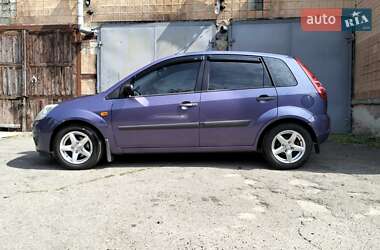 Хэтчбек Ford Fiesta 2008 в Ровно