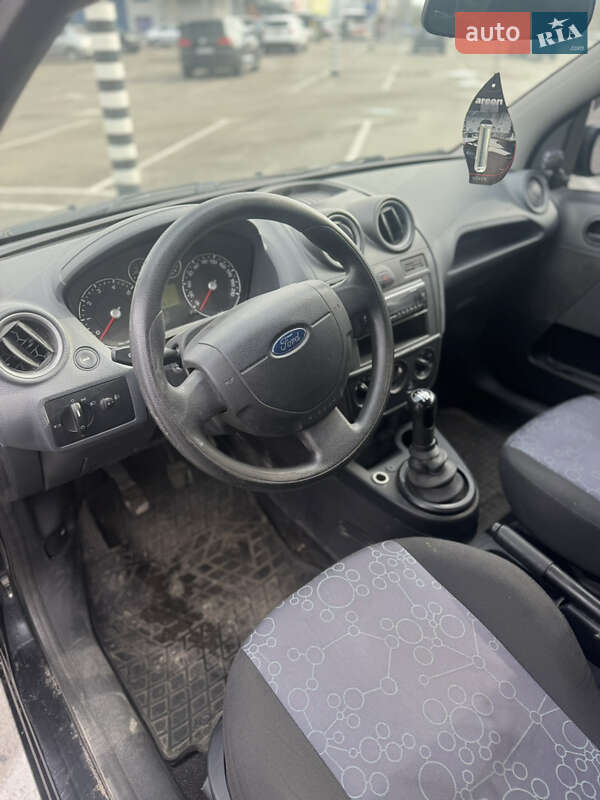 Хетчбек Ford Fiesta 2008 в Дніпрі фото 5 Хетчбек Ford Fiesta 2008 в Дніпрі