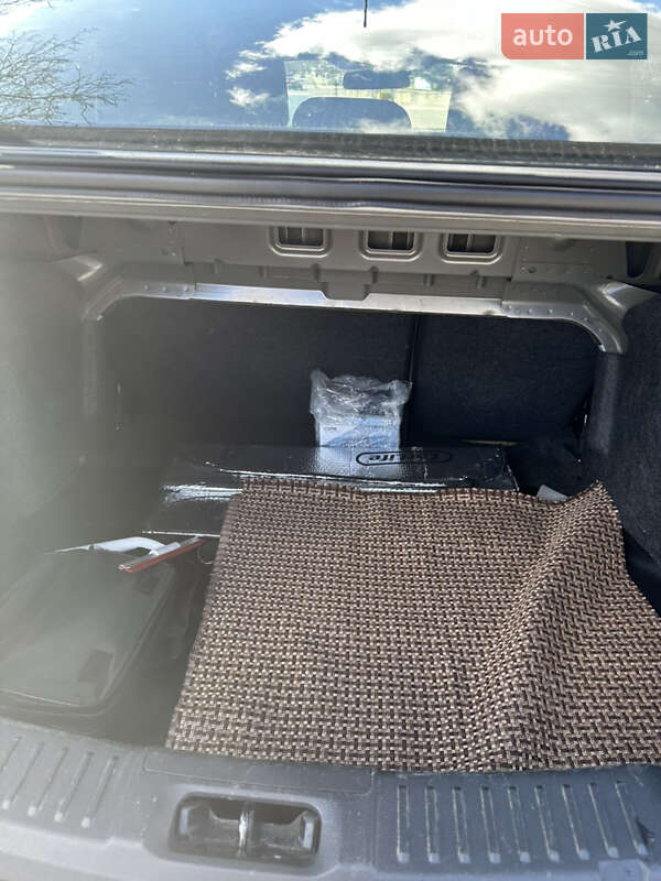 Седан Ford Fiesta 2013 в Городке