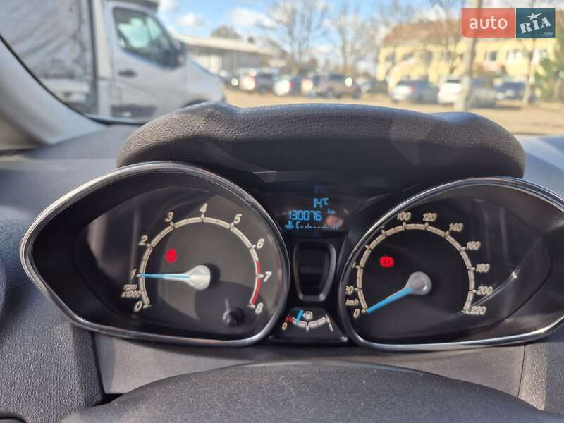 Хэтчбек Ford Fiesta 2013 в Калуше фото 2 Хэтчбек Ford Fiesta 2013 в Калуше