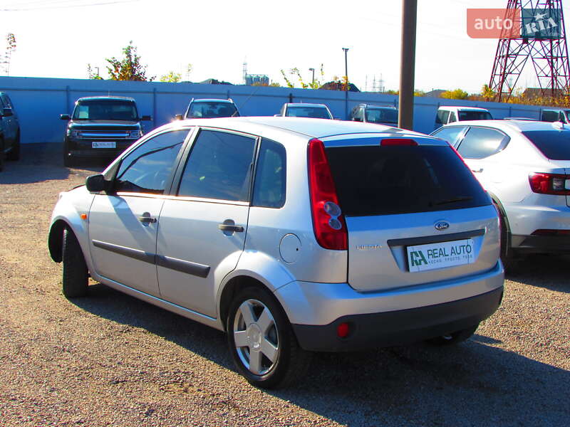 Хэтчбек Ford Fiesta 2008 в Кропивницком фото 2 Хэтчбек Ford Fiesta 2008 в Кропивницком