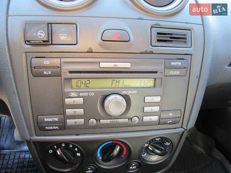 Хэтчбек Ford Fiesta 2008 в Кропивницком фото 24 Хэтчбек Ford Fiesta 2008 в Кропивницком