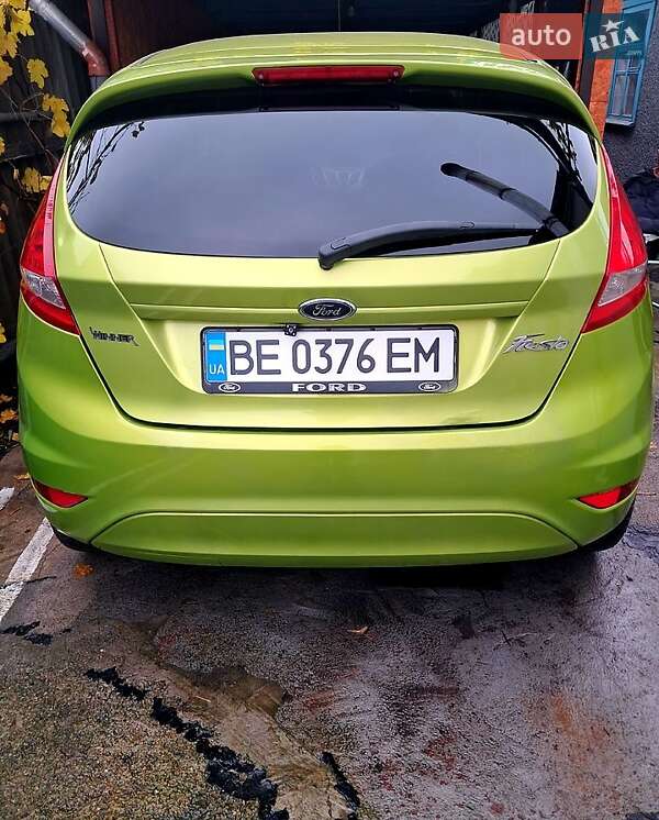 Хетчбек Ford Fiesta 2010 в Первомайську