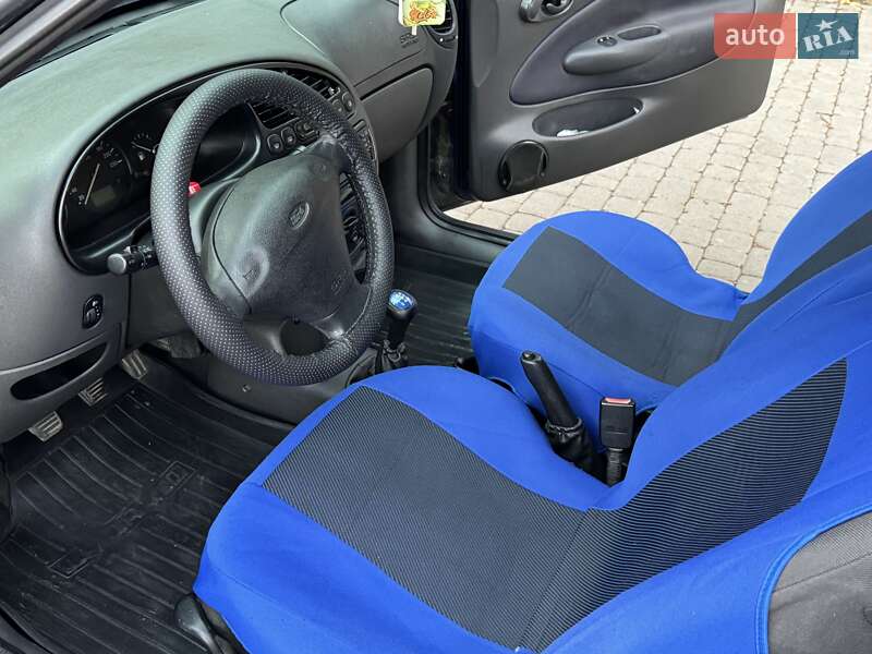Хетчбек Ford Fiesta 2001 в Львові