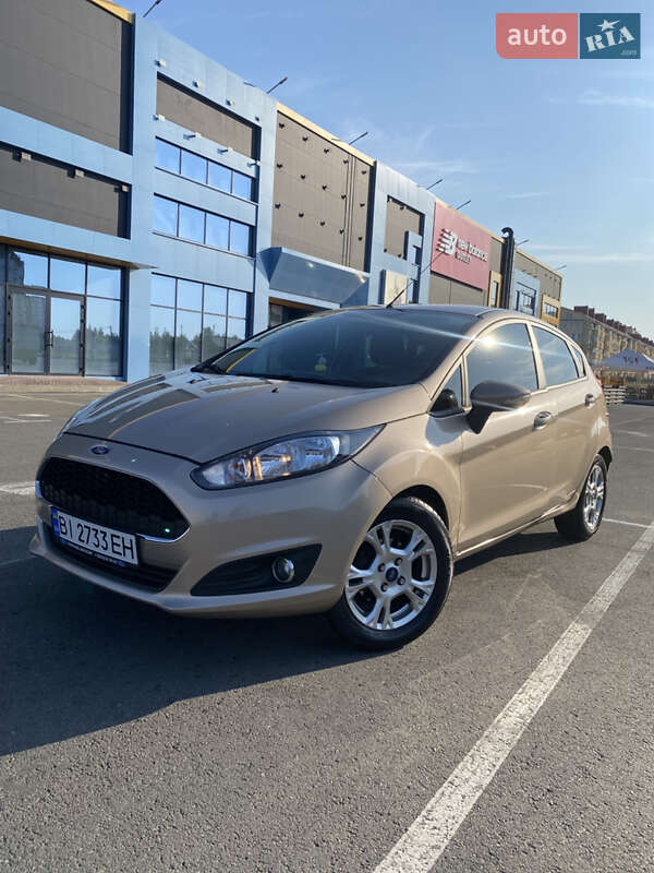 Хэтчбек Ford Fiesta 2016 в Киеве фото 8 Хэтчбек Ford Fiesta 2016 в Киеве