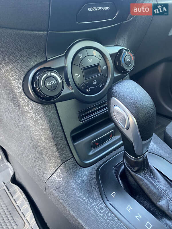 Хэтчбек Ford Fiesta 2016 в Киеве фото 17 Хэтчбек Ford Fiesta 2016 в Киеве