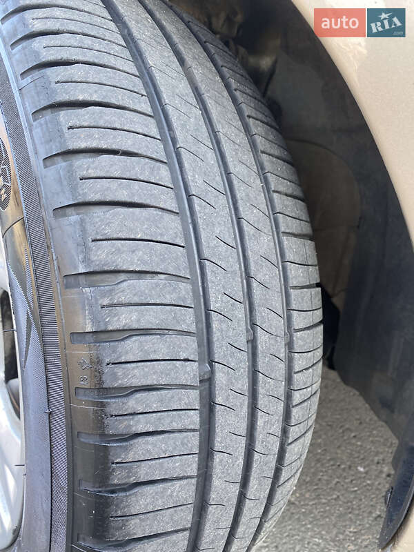 Хэтчбек Ford Fiesta 2016 в Киеве фото 20 Хэтчбек Ford Fiesta 2016 в Киеве