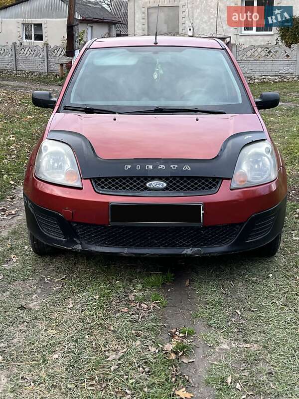 Хэтчбек Ford Fiesta 2008 в Лановцах