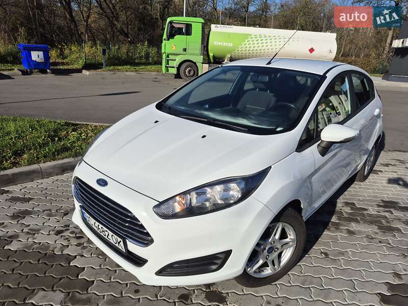 Хэтчбек Ford Fiesta 2014 в Львове фото 2 Хэтчбек Ford Fiesta 2014 в Львове