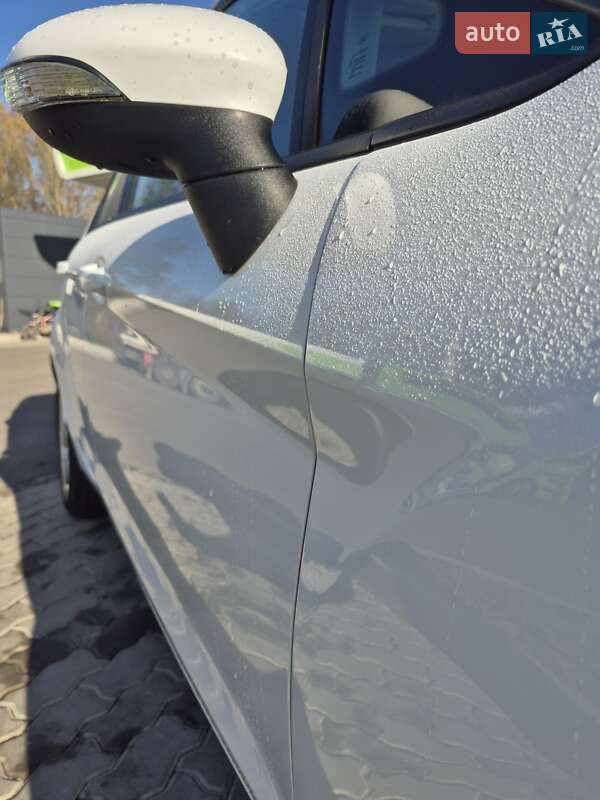 Хэтчбек Ford Fiesta 2014 в Львове фото 23 Хэтчбек Ford Fiesta 2014 в Львове