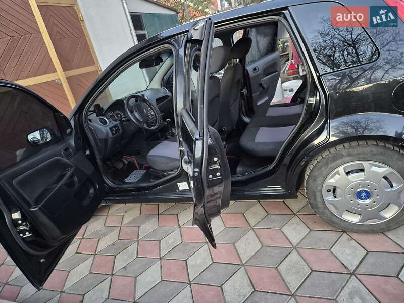 Хетчбек Ford Fiesta 2008 в Чернівцях фото 12 Хетчбек Ford Fiesta 2008 в Чернівцях