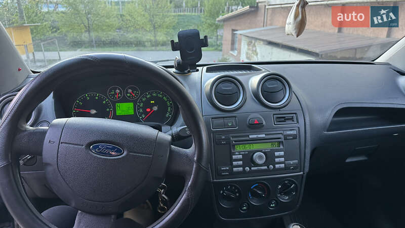 Хэтчбек Ford Fiesta 2007 в Киеве фото 10 Хэтчбек Ford Fiesta 2007 в Киеве