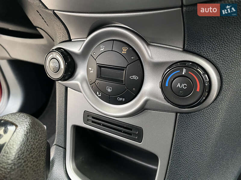 Хэтчбек Ford Fiesta 2011 в Одессе фото 65 Хэтчбек Ford Fiesta 2011 в Одессе