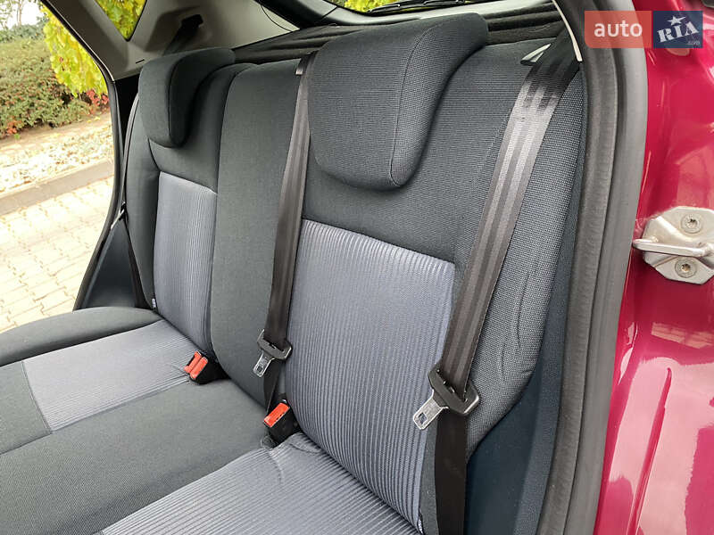Хэтчбек Ford Fiesta 2011 в Одессе фото 71 Хэтчбек Ford Fiesta 2011 в Одессе