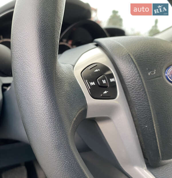 Хэтчбек Ford Fiesta 2011 в Одессе фото 82 Хэтчбек Ford Fiesta 2011 в Одессе