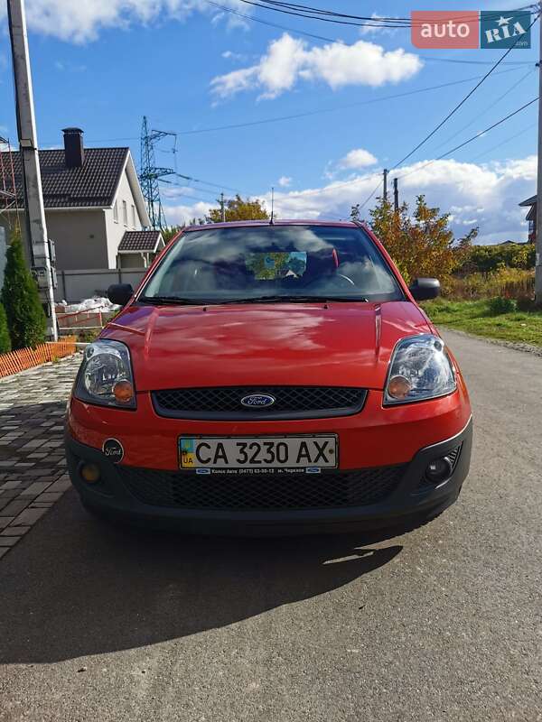 Хэтчбек Ford Fiesta 2008 в Киеве фото 17 Хэтчбек Ford Fiesta 2008 в Киеве