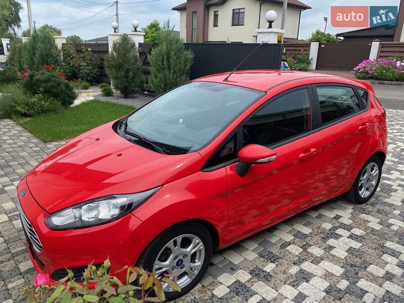 Хэтчбек Ford Fiesta 2015 в Киеве фото 7 Хэтчбек Ford Fiesta 2015 в Киеве