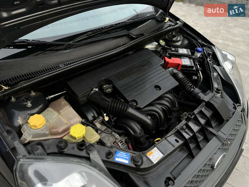 Хетчбек Ford Fiesta 2008 в Луцьку фото 69 Хетчбек Ford Fiesta 2008 в Луцьку