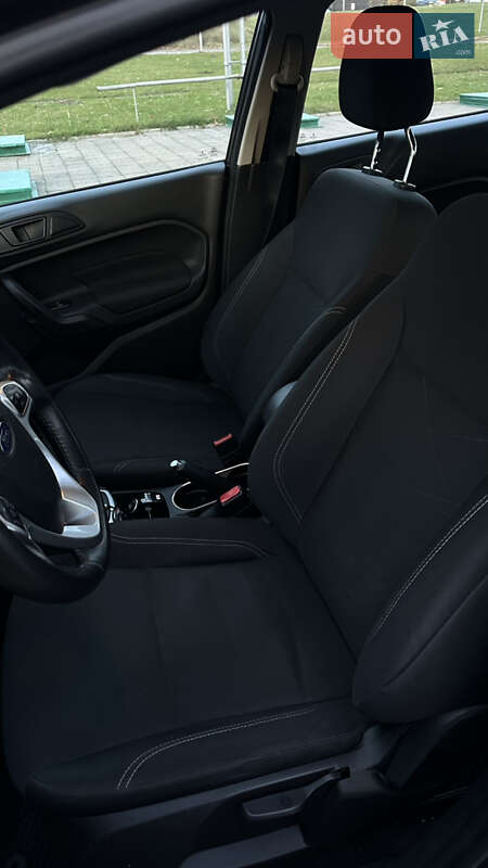 Седан Ford Fiesta 2017 в Львове фото 7 Седан Ford Fiesta 2017 в Львове