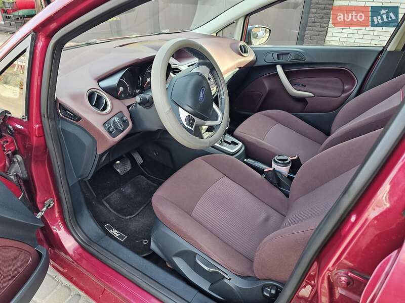 Хетчбек Ford Fiesta 2010 в Києві фото 6 Хетчбек Ford Fiesta 2010 в Києві