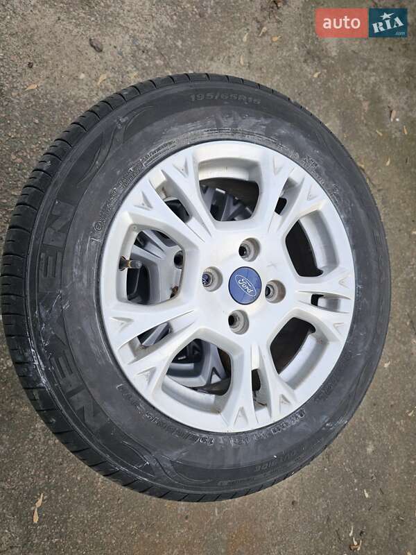 Хетчбек Ford Fiesta 2010 в Києві фото 16 Хетчбек Ford Fiesta 2010 в Києві