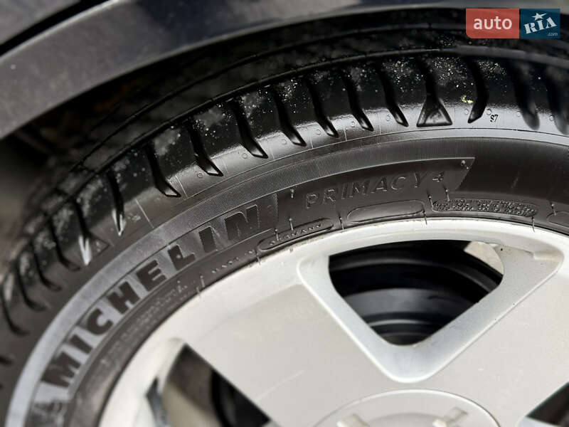 Хэтчбек Ford Fiesta 2008 в Киеве фото 11 Хэтчбек Ford Fiesta 2008 в Киеве