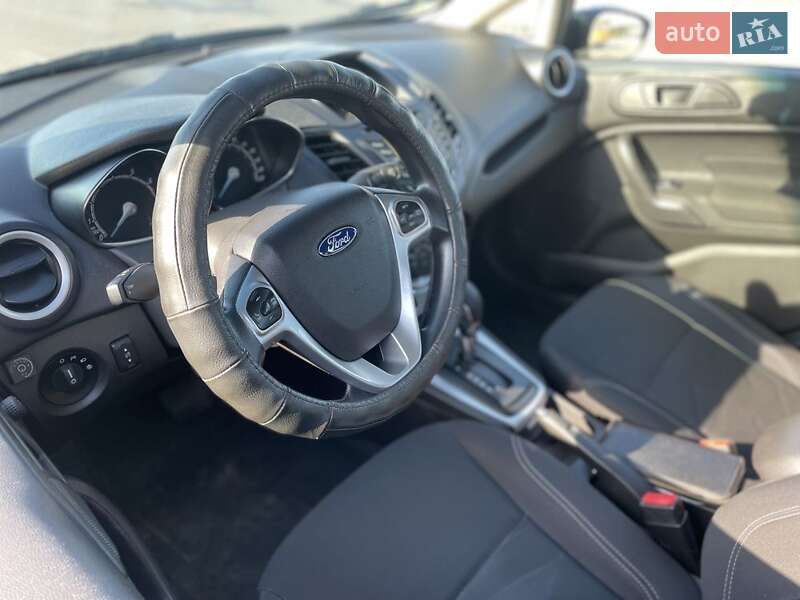 Седан Ford Fiesta 2018 в Днепре