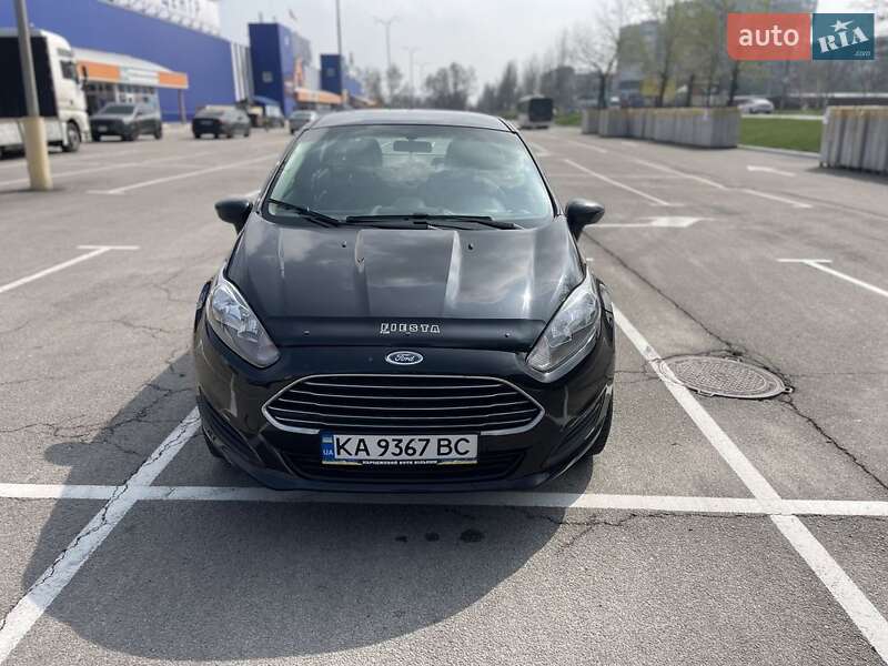 Седан Ford Fiesta 2018 в Днепре