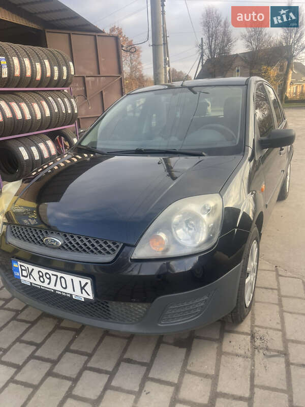 Хэтчбек Ford Fiesta 2007 в Луцке