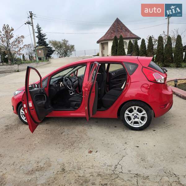 Хетчбек Ford Fiesta 2015 в Одесі