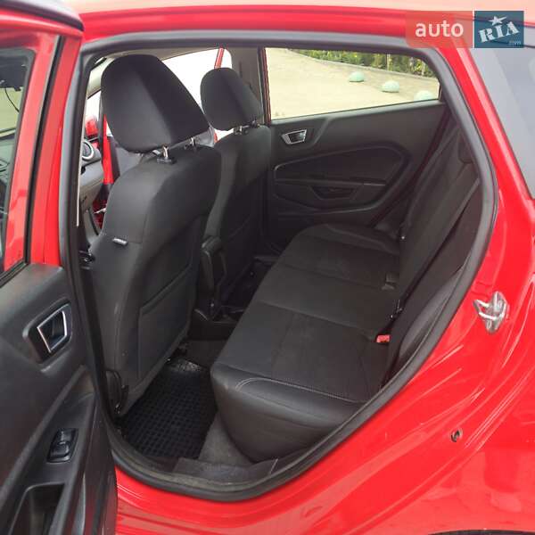 Хетчбек Ford Fiesta 2015 в Одесі