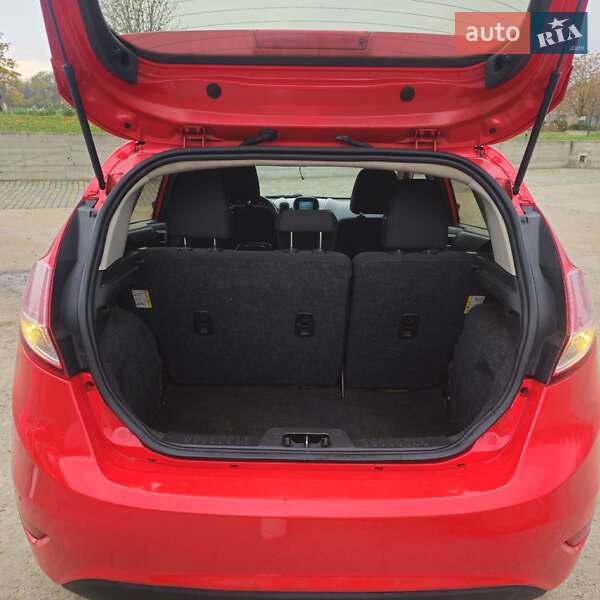 Хетчбек Ford Fiesta 2015 в Одесі